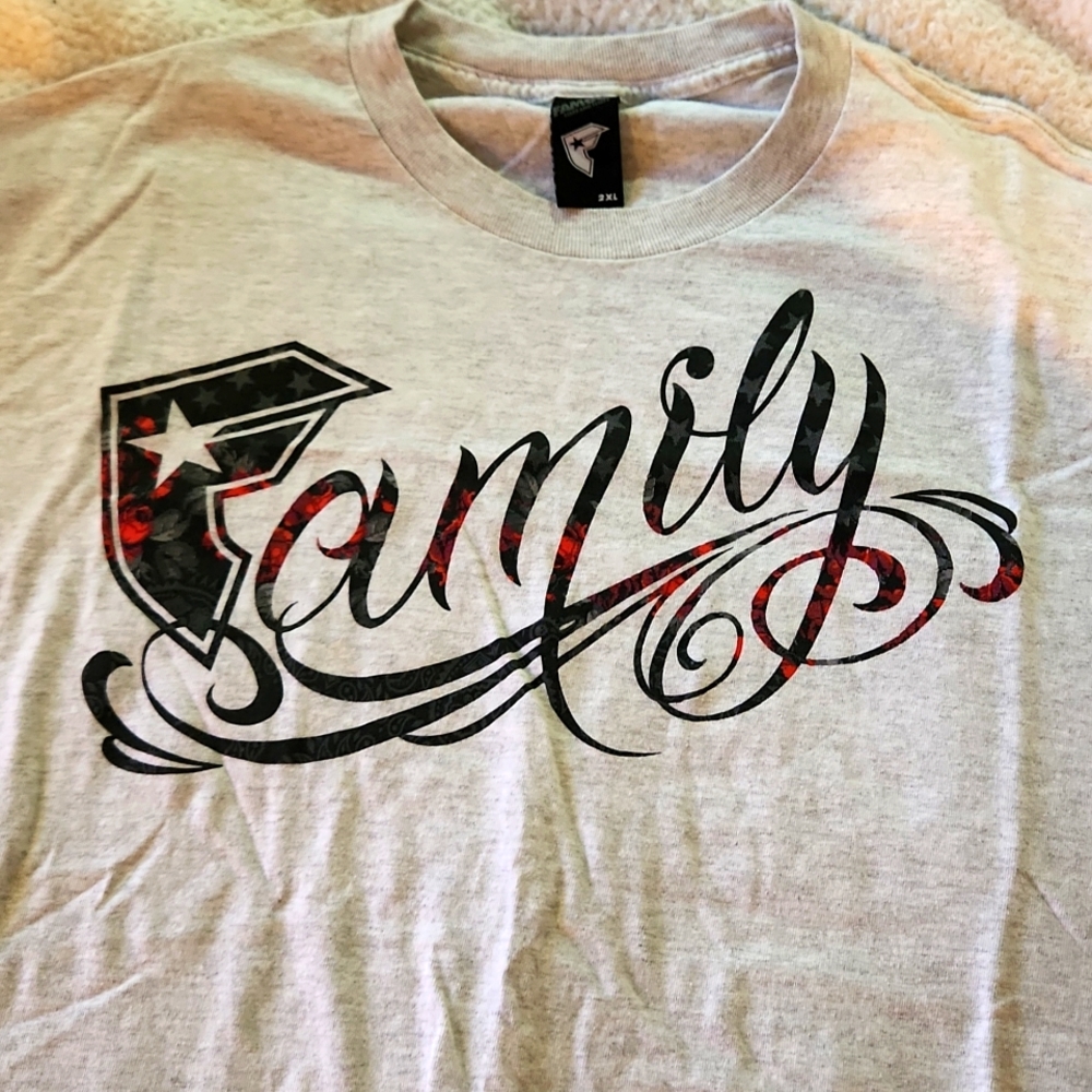 Famous Stars and Straps 2XL Men's Tshirt